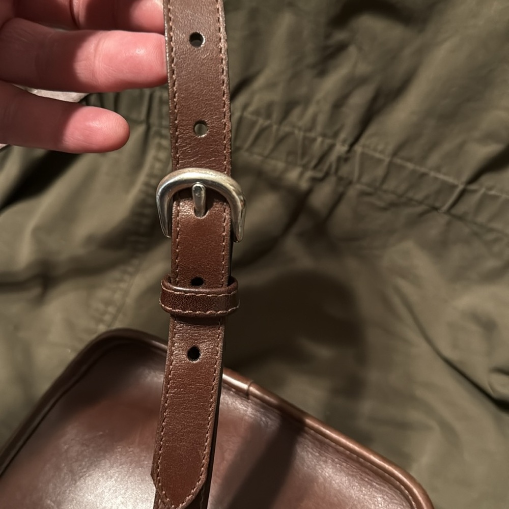 Vintage Brighton Leather Bag/Crossbody/Camera Bag with leather Interior - Picture 13 of 14